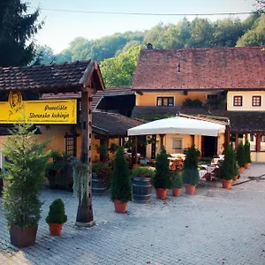 3* Penzion Pri Vodniku