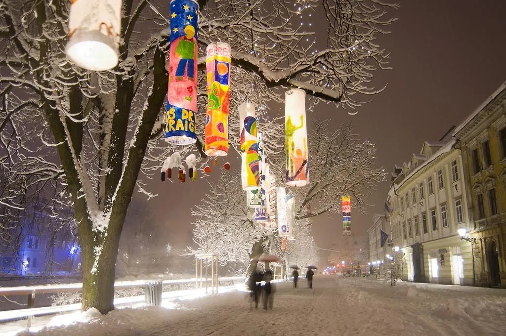 Galeria Rooms Ljubljana Vendégház